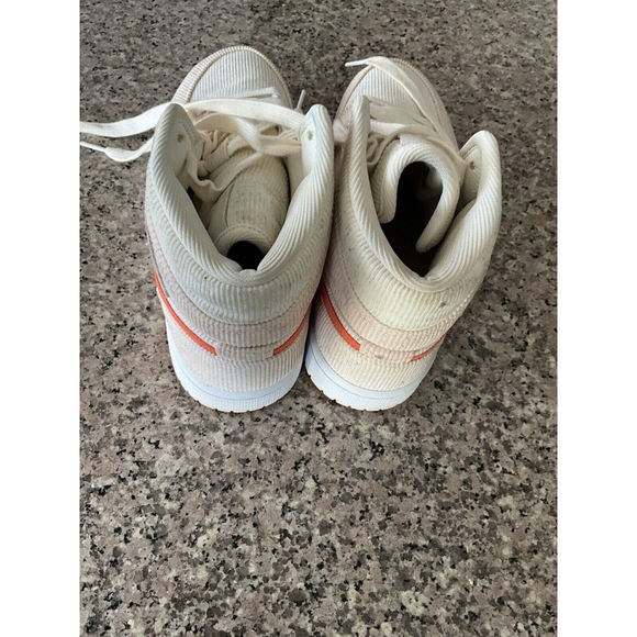 Nike Air Jordan 1 Mid SE Corduroy DA8009-108 Women Size 8.5 - Picture 7 of 12